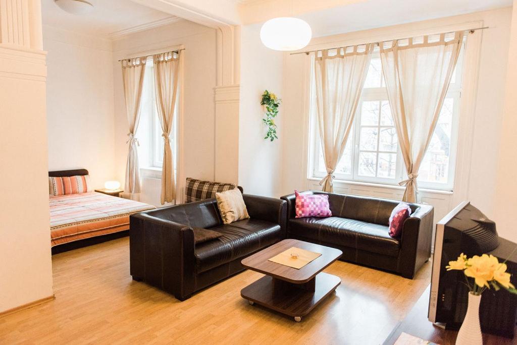 Lion Apartments In Historical Center, Bratislava Old Town Zewnętrze zdjęcie