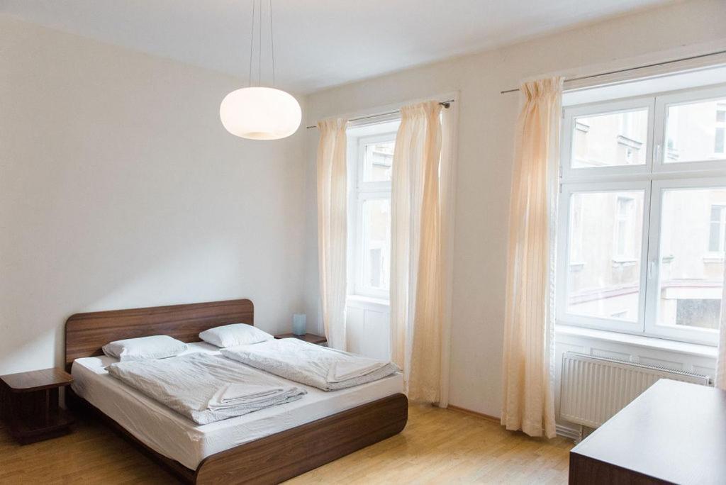 Lion Apartments In Historical Center, Bratislava Old Town Zewnętrze zdjęcie